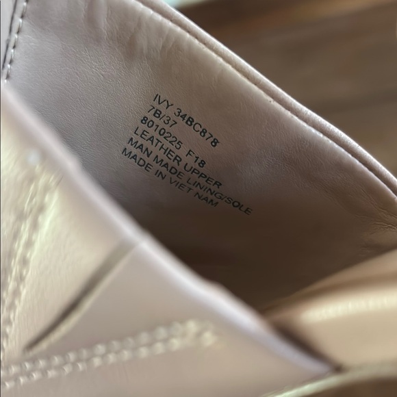 BCBG Beige Leather Mules with Stiletto Heel - Picture 3 of 7